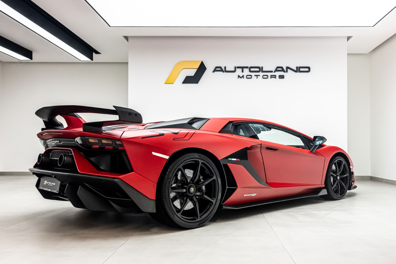 2019 LAMBORGHINI AVENTADOR SVJ 